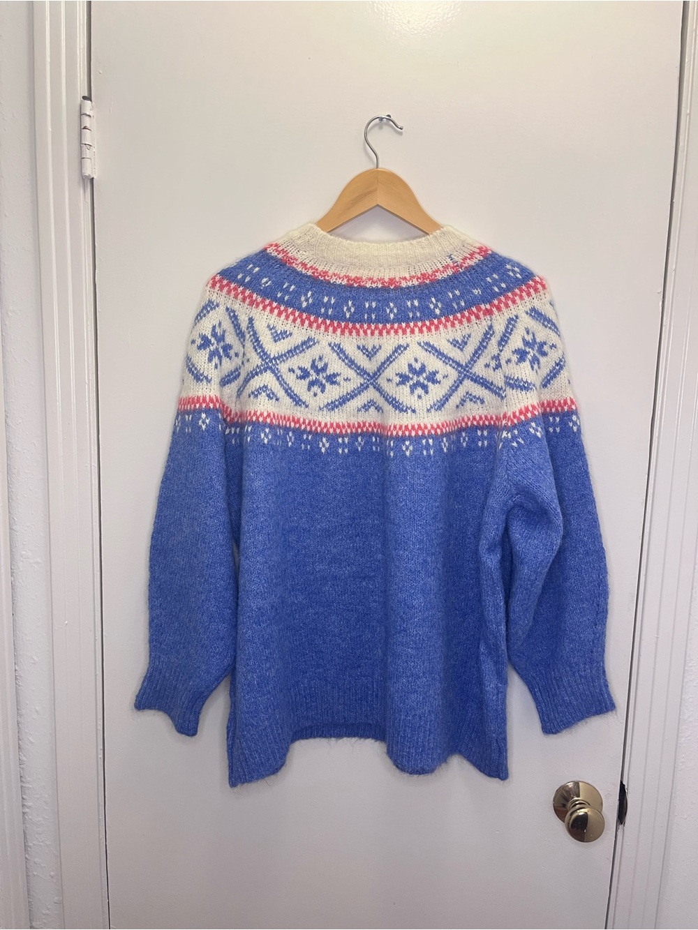 Altar’d State Women’s Blue Fair Isle Sweater with Cream & Pink NWT - Picture 2 of 5